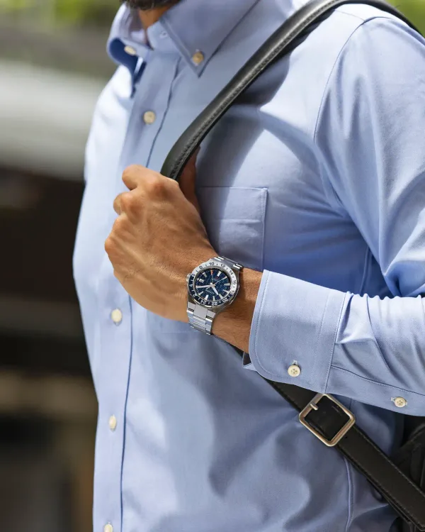 Series8 880 GMT
